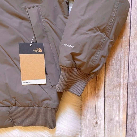 The North Face Men’s McMurdo Bomber Jacket In Falcon Brown - Picture 5 of 9